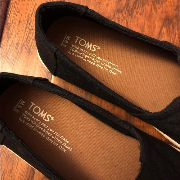 Men’s Toms shoes - Picture 2 of 5